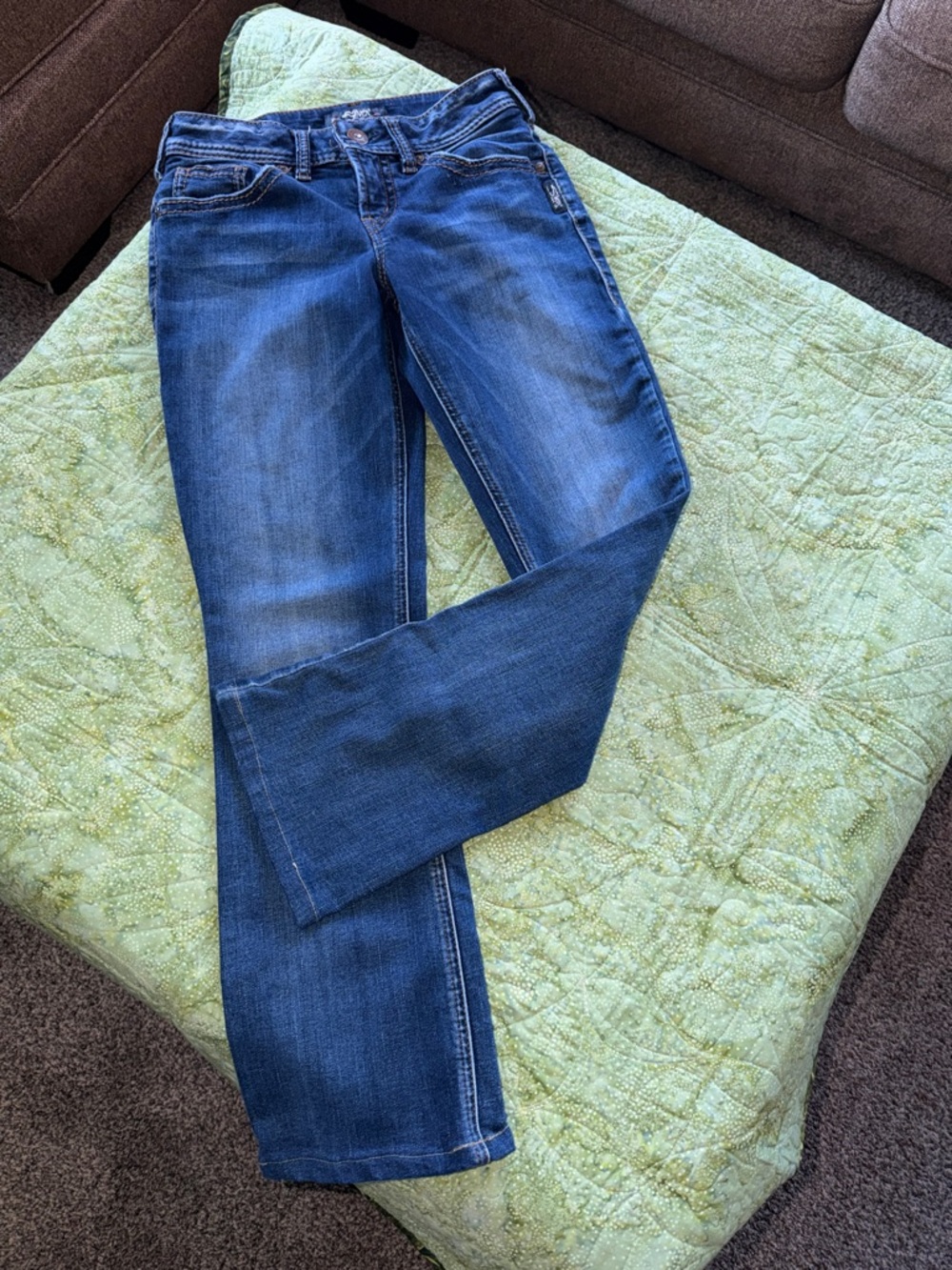 Silver Suki Slim Boot Denim Jeans size 25” X 29”